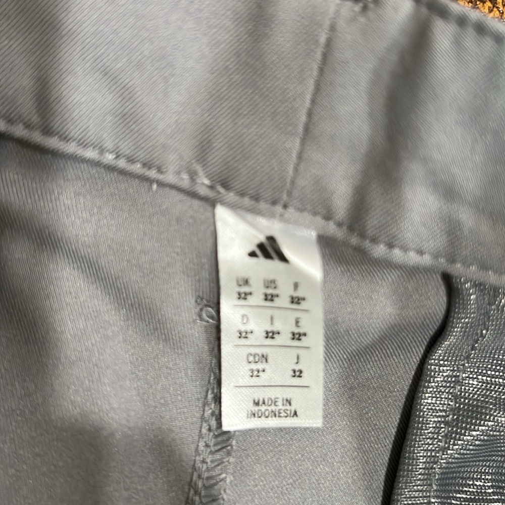 Brand New Adidas Gray with Black stripes Lightweight Stretch Golf Active Shorts! - Picture 6 of 8